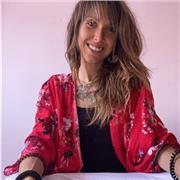 Professora de yoga y meditación . Classes individuales o en grupo, a domicilio o exterior